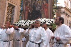 Monti Moments-religious procession